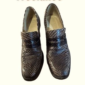 FREELANCE VINTAGE SNAKESKIN shoes. 7.5.